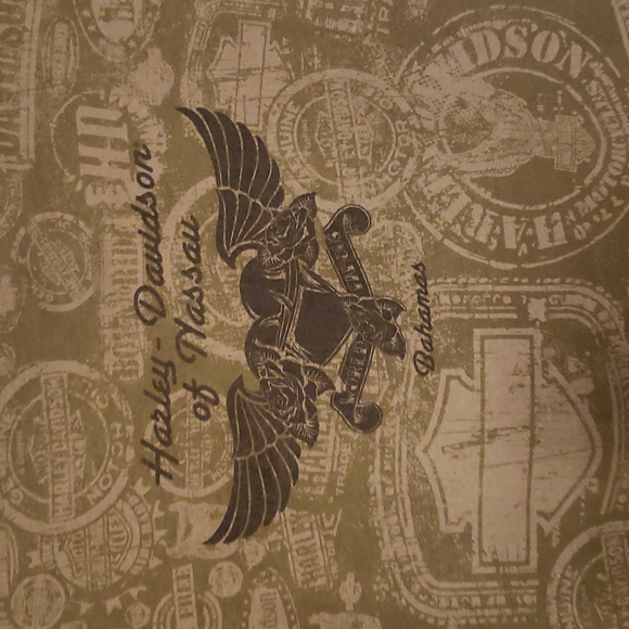 Harley Davidson women army green shirt. Silver logo. Size Medium. Bahamas - Picture 4 of 5